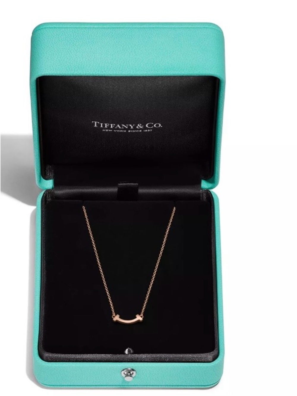 Tiffany & Co. Mini smile pendant in rose gold